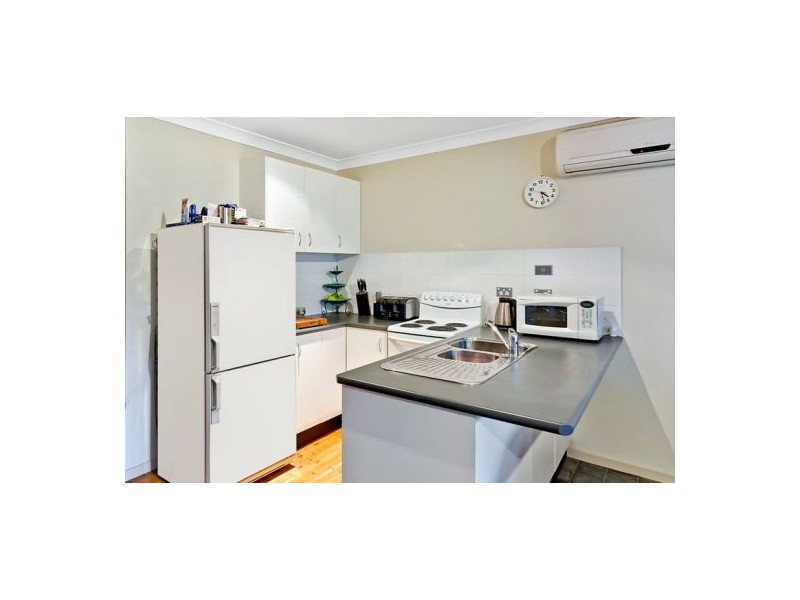 9 Montah Avenue, Berkeley Vale NSW 2261