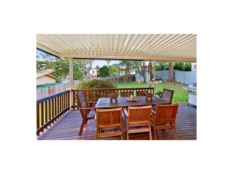 9 Montah Avenue, Berkeley Vale NSW 2261