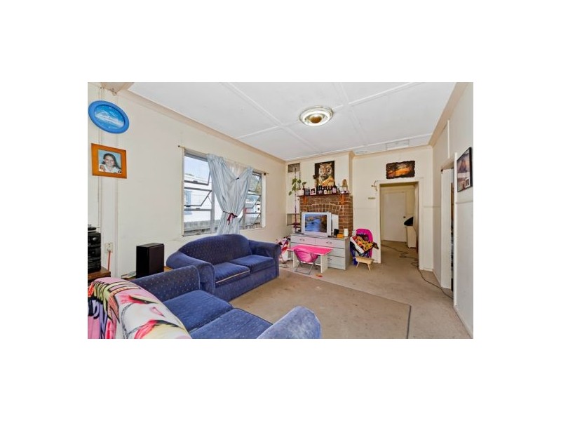 79 Bay Road, Blue Bay NSW 2261