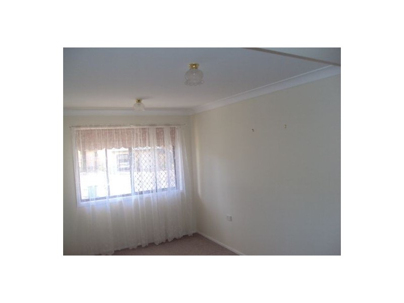 2a Melaleuca Avenue, Killarney Vale NSW 2261