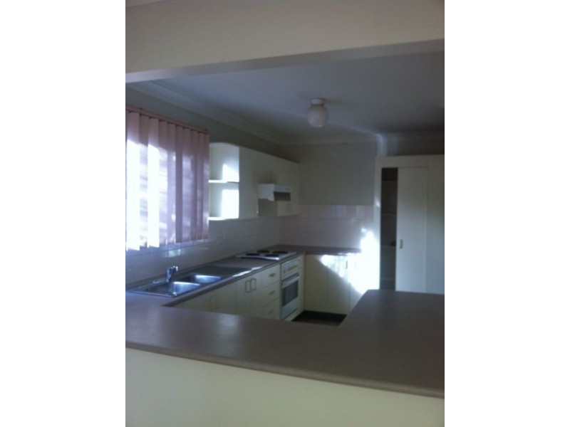 2/11 Moorah Avenue, Blue Bay NSW 2261