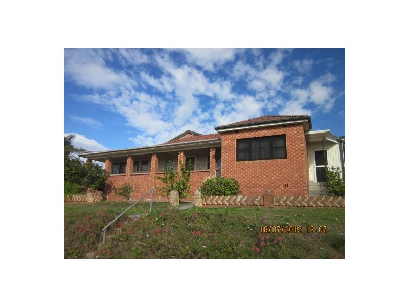 86 Bay Rd, Toowoon Bay NSW 2261
