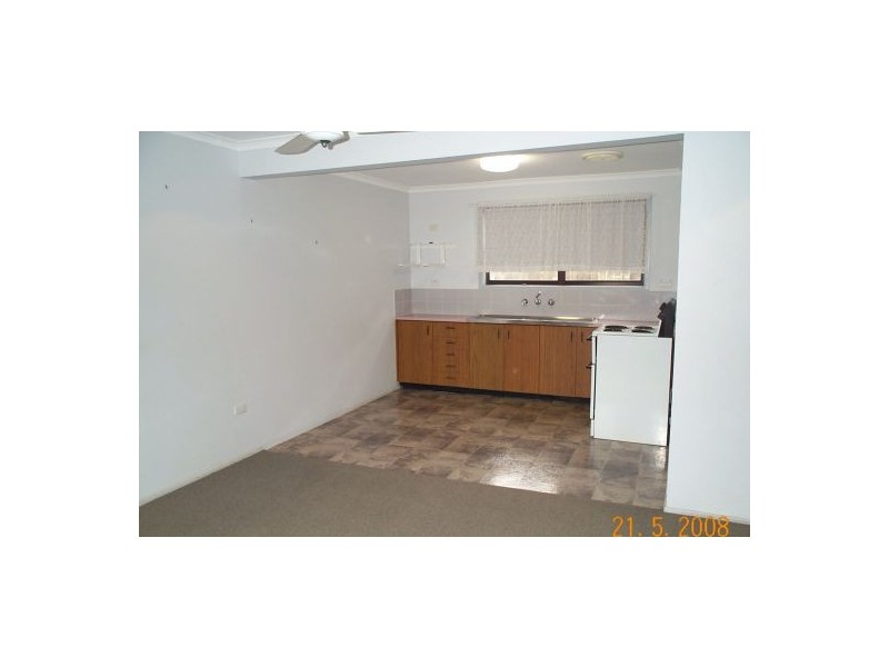 1/137 Ocean Pd, Blue Bay NSW 2261