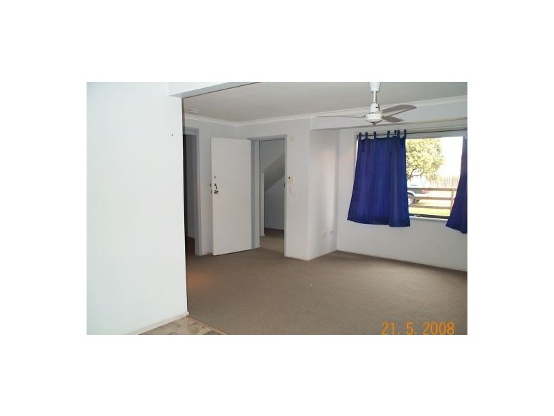 1/137 Ocean Pd, Blue Bay NSW 2261