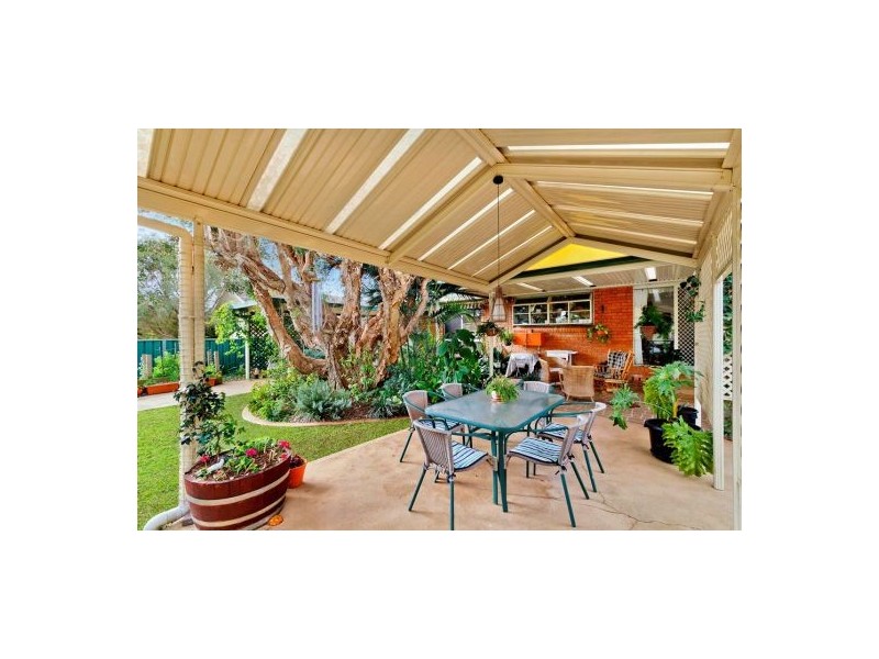 8 Neale Street, Long Jetty NSW 2261