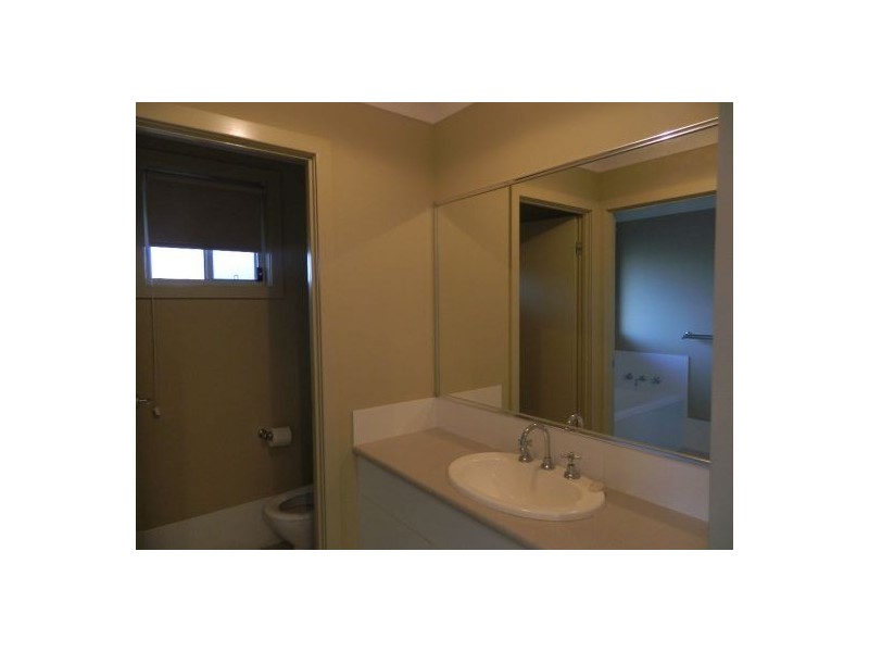 1/5 Kulgoa St, Blue Bay NSW 2261