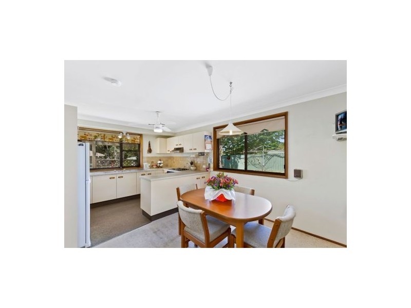 13 Montah Avenue, Berkeley Vale NSW 2261