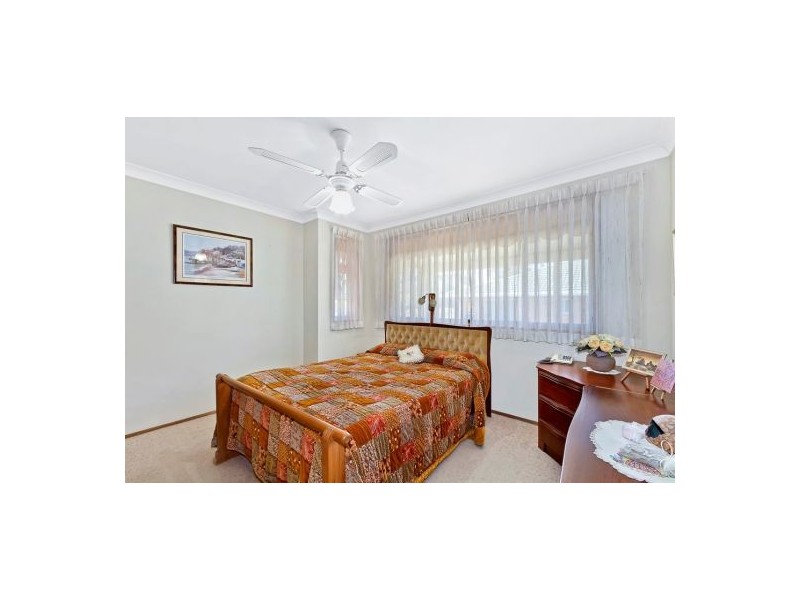 13 Montah Avenue, Berkeley Vale NSW 2261