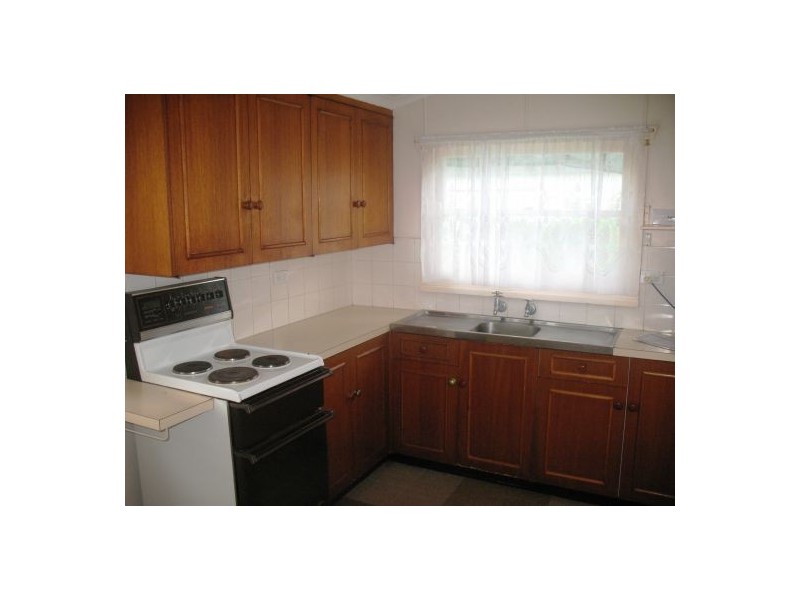 8 Boomerang Rd, The Entrance NSW 2261