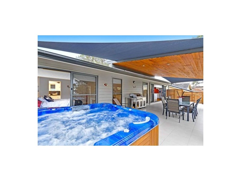 102 Tuggerah Parade, Long Jetty NSW 2261