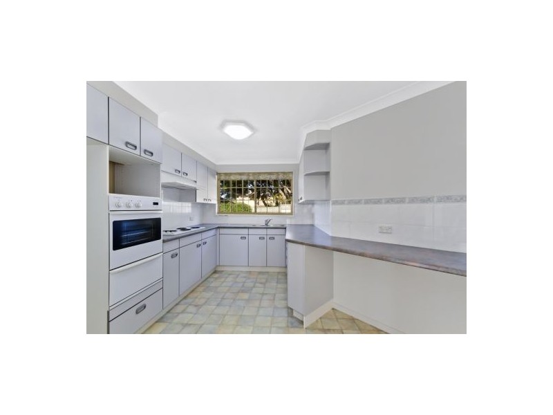 2/127 Elsiemer Street, Toowoon Bay NSW 2261