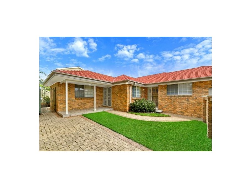 2/127 Elsiemer Street, Toowoon Bay NSW 2261