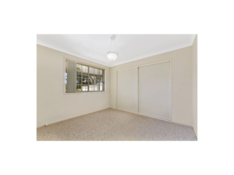 2/127 Elsiemer Street, Toowoon Bay NSW 2261