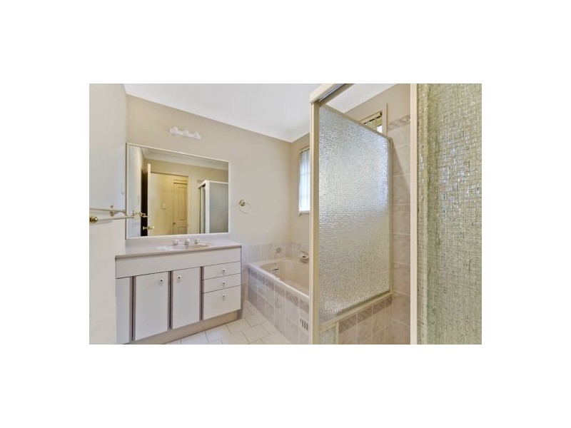 2/127 Elsiemer Street, Toowoon Bay NSW 2261