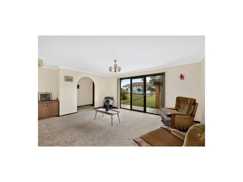 28 Warrigal Street, The Entrance NSW 2261