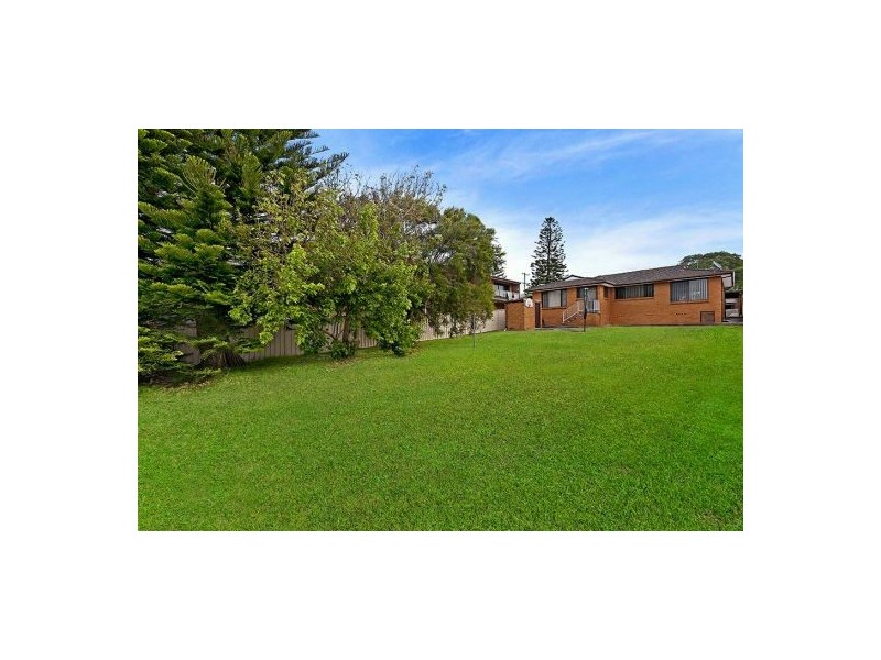 28 Warrigal Street, The Entrance NSW 2261