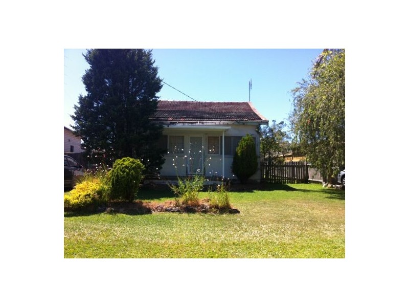 6 McGirr Ave, The Entrance NSW 2261