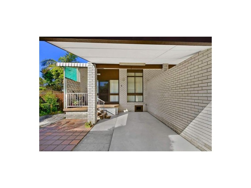 6/4 The Crescent, Blue Bay NSW 2261
