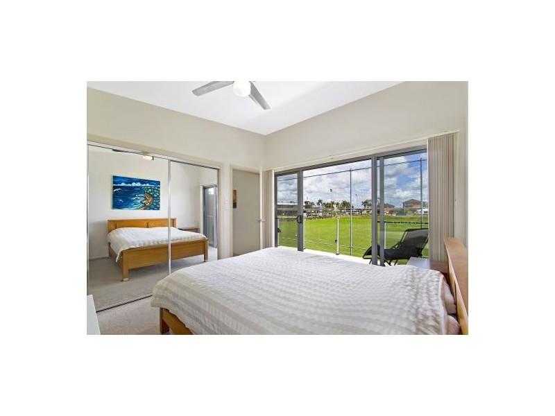 2/1 Benelong St, The Entrance NSW 2261