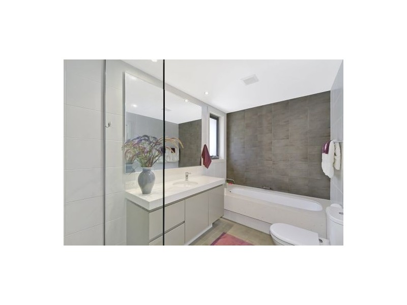 9 Sawgrass Crescent, Magenta NSW 2261