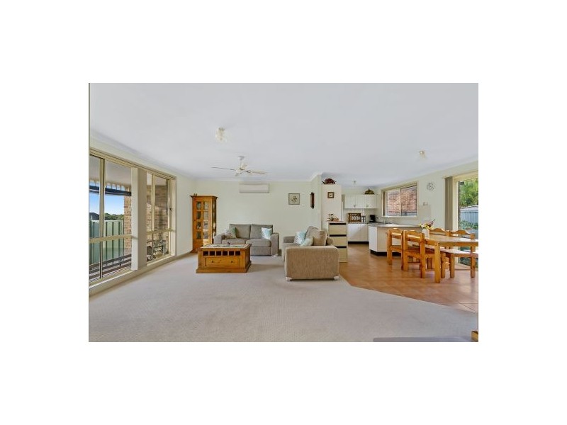 5 Gumtree Place, Bateau Bay NSW 2261