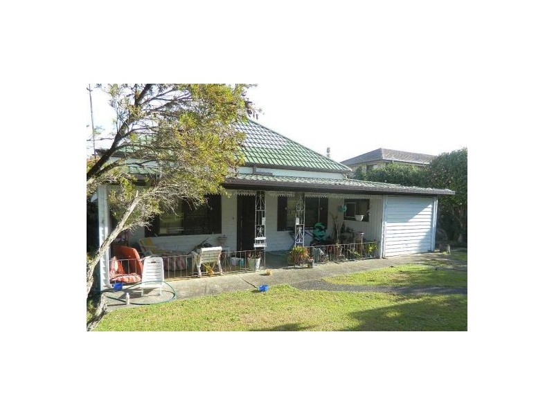 9 Gordon Rd, Long Jetty NSW 2261