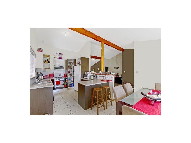 4 Ithaca St, Bateau Bay NSW 2261