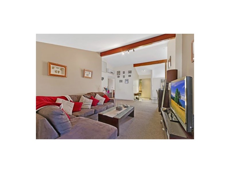 4 Ithaca St, Bateau Bay NSW 2261