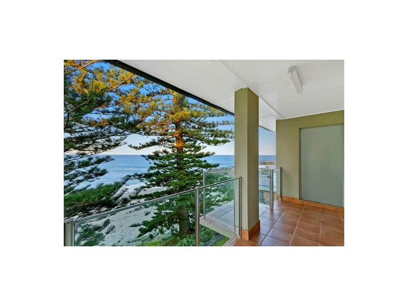 8/76 Ocean Parade, The Entrance NSW 2261