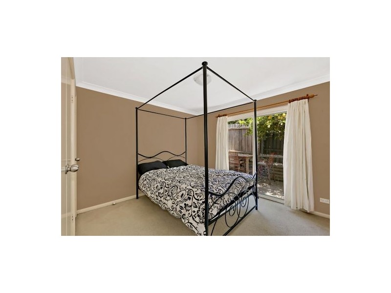 1/5-7 Broadwater Street, Point Clare NSW 2250