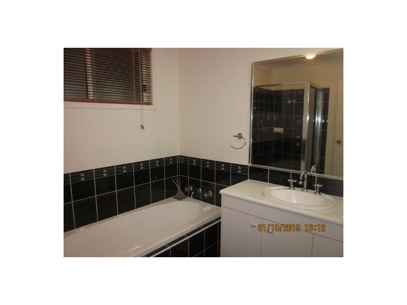 30 Raintree Terrace, Wadalba NSW 2259