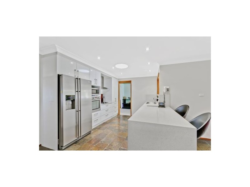 1 Supply Close, Bateau Bay NSW 2261