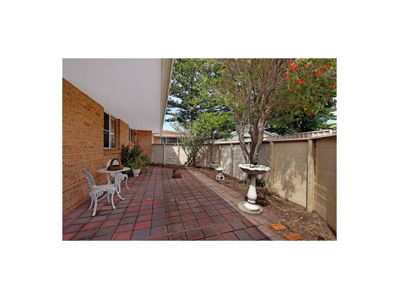 2/47 Boondilla Road, Blue Bay NSW 2261