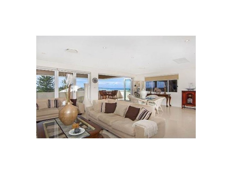 21a Hargraves Street, The Entrance North NSW 2261