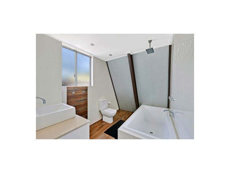 23 Bass Avenue, Killarney Vale NSW 2261