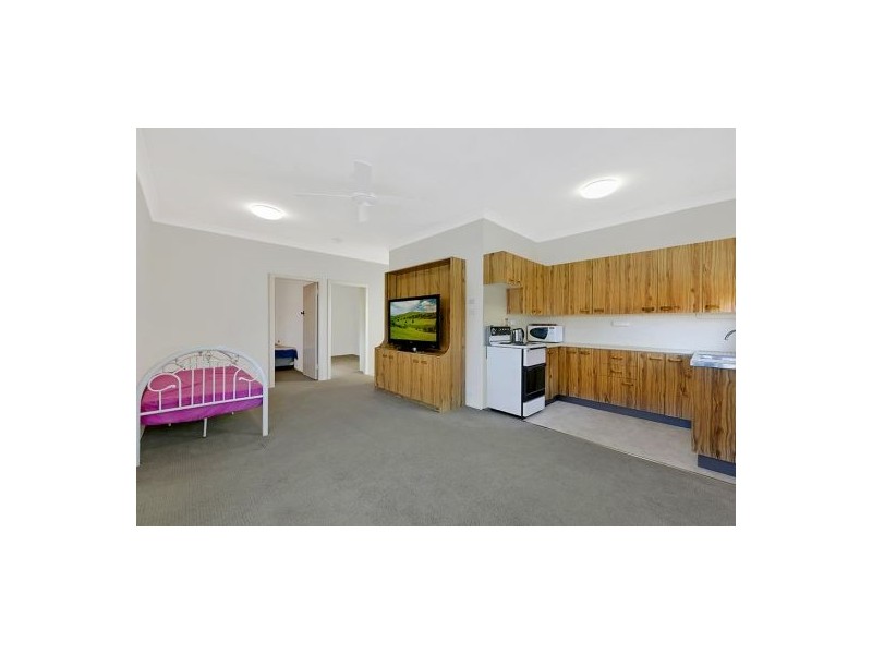 121 Ocean Parade, Blue Bay NSW 2261