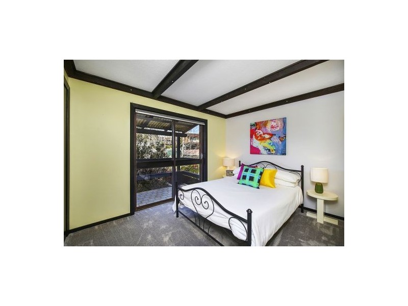 8 Gwydir Street, Bateau Bay NSW 2261