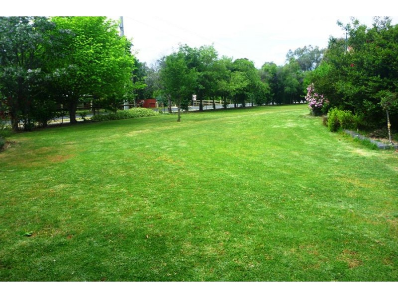 1 Innisfree Drive, Wodonga VIC 3690