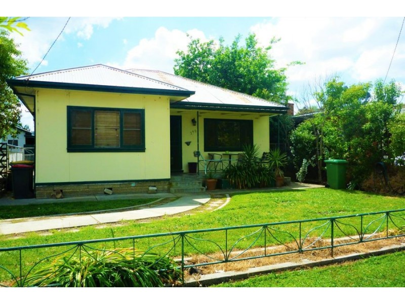 290 Union Road, Lavington NSW 2641