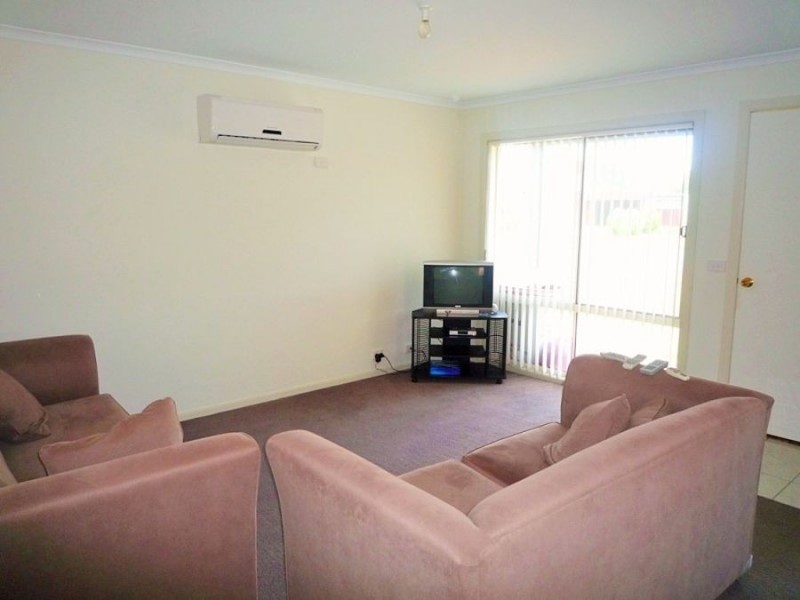 18 Henty Street, Culcairn NSW 2660