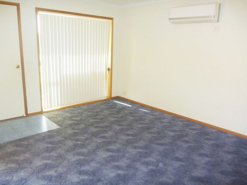 18 Henty Street, Culcairn NSW 2660