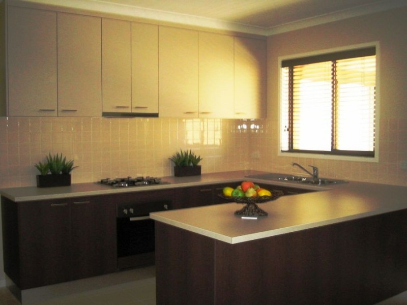 4 378, Lavington NSW 2641