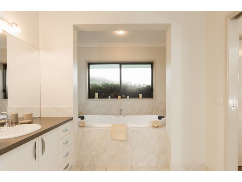 4 Valerian Terrace, Baranduda VIC 3691