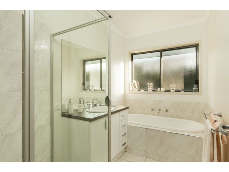 4 Valerian Terrace, Baranduda VIC 3691