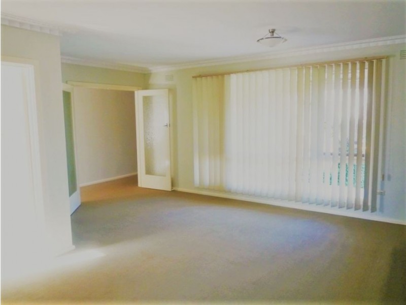 401 English Avenue, Lavington NSW 2641