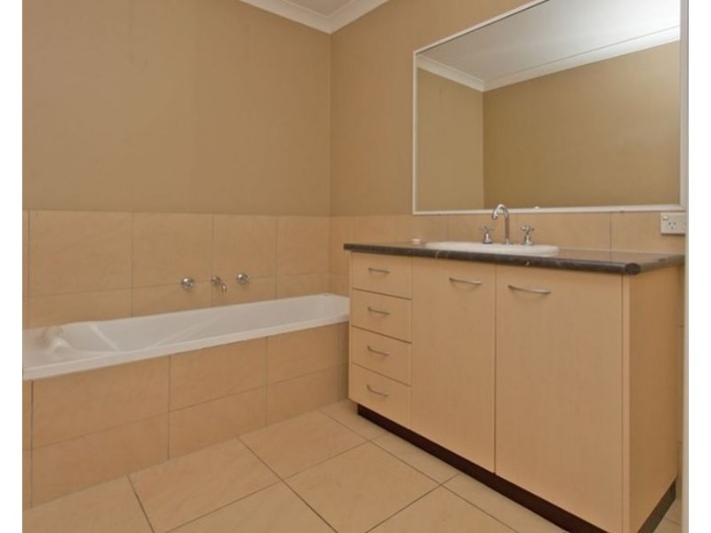 2/62 Wigg Street, Wodonga VIC 3690
