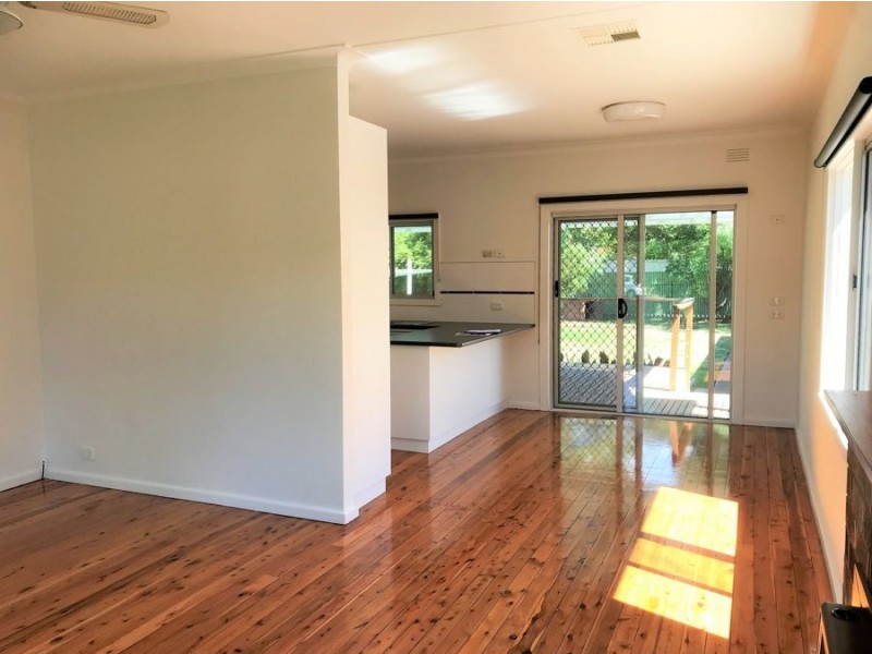 985 Carcoola Street, Albury NSW 2640