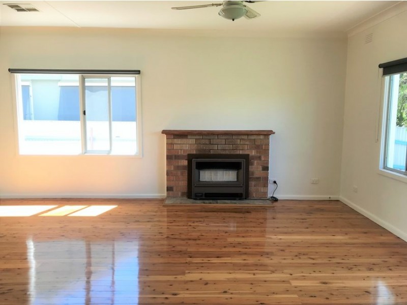 985 Carcoola Street, Albury NSW 2640