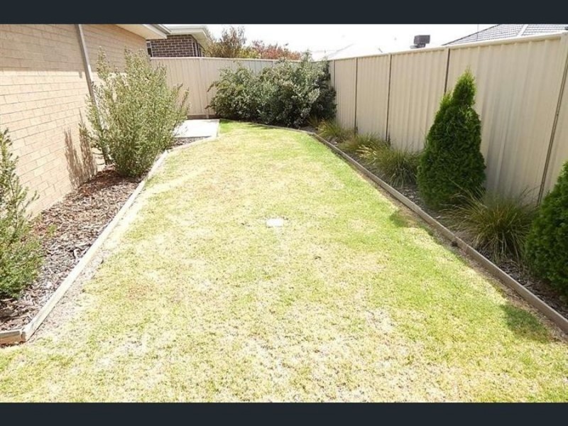 38 Victoria Cross Parade, Wodonga VIC 3690