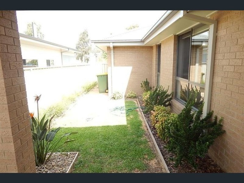 38 Victoria Cross Parade, Wodonga VIC 3690